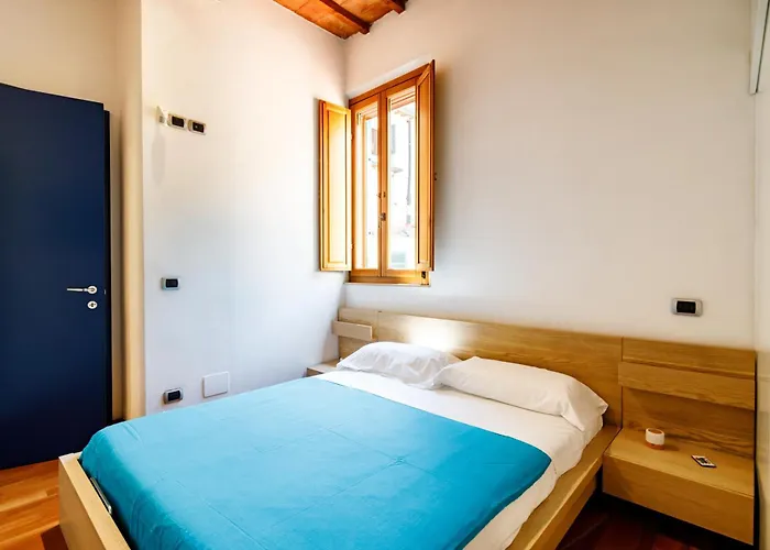 Guesthost - Basilica Of San Francesco Siena