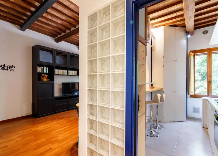 Guesthost - Basilica Of San Francesco * Siena