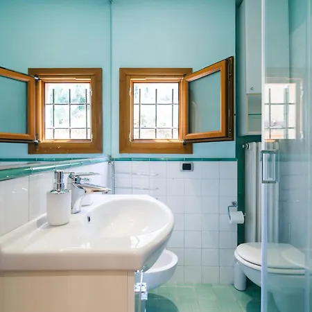 Charming - Basilica Of San Francesco