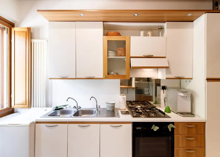 Guesthost - Basilica Of San Francesco Apartman *